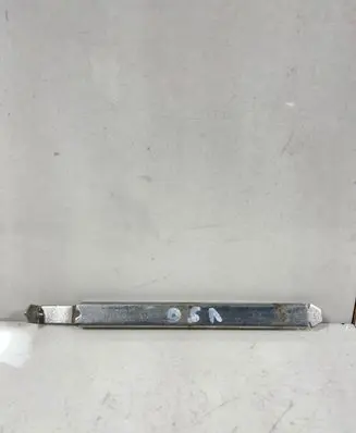 Volvo V50 Headlight/headlamp mounting bracket