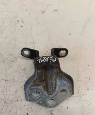 SsangYong Rexton Front door lower hinge