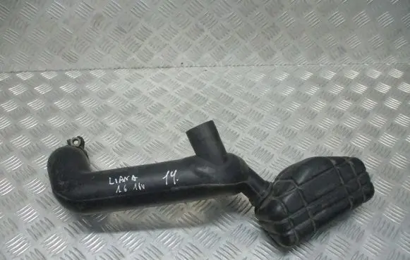 Suzuki Liana Air intake hose/pipe