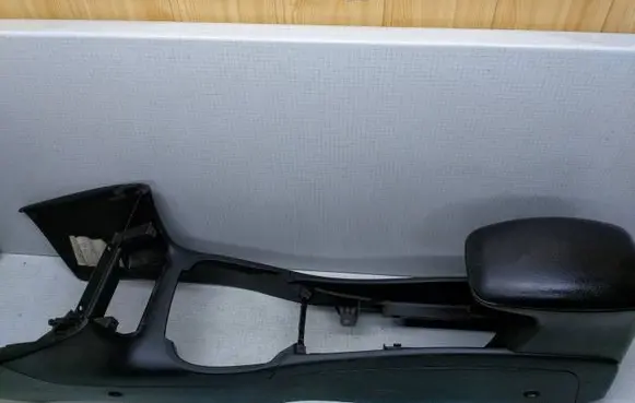 Opel Vectra B Center console 054B13