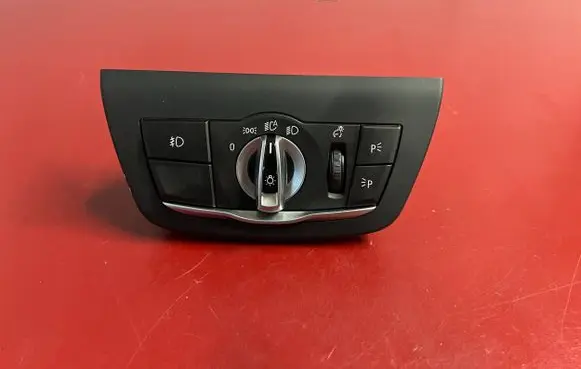 BMW X3 G01 Light switch 6995031