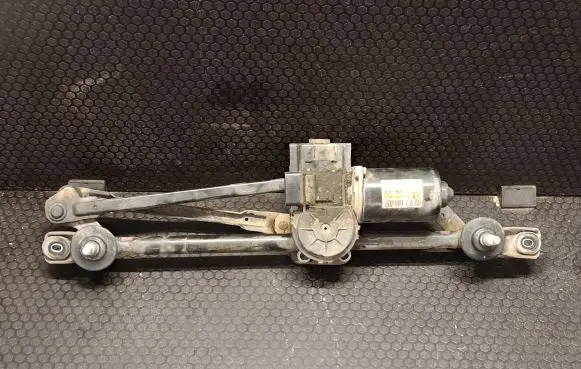Hyundai Tucson JM Front wiper linkage and motor 981002E010