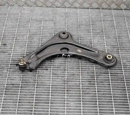 Citroen DS3 Front lower control arm/wishbone
