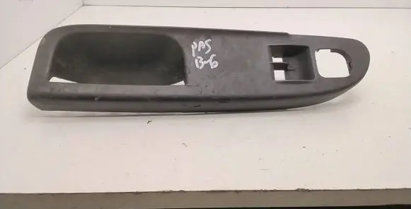 Volkswagen PASSAT B6 Front door interior handle trim 3C1867171A