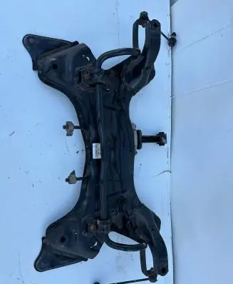 Hyundai i10 Front subframe 62401B9000