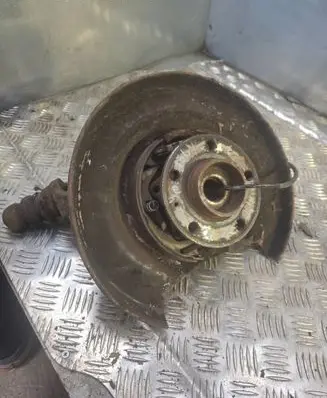 Volvo XC90 Rear wheel hub 