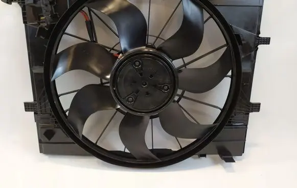 Mercedes-Benz E W213 Electric radiator cooling fan A0999061401