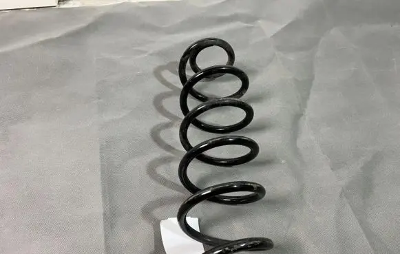 Toyota C-HR I Rear coil spring
