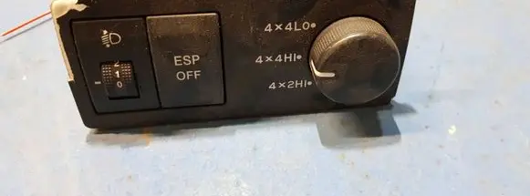 KIA Sorento Differential lock switch 