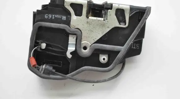 BMW 7 E65 E66 Coupe door lock (next to the handle) 
