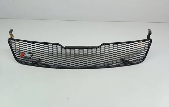 Volkswagen PASSAT B4 Front grill 