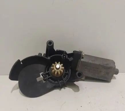 Mercedes-Benz C W203 Seat adjustment motor A2038202042 820418065