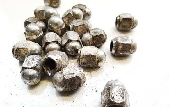 Toyota Avensis T250 Nuts/bolts 