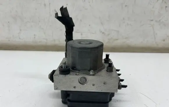 Maserati Ghibli ABS Pump 670032973