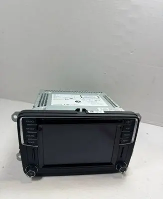 Seat Alhambra (Mk2) Radio/CD/DVD/GPS head unit 7N5035680C