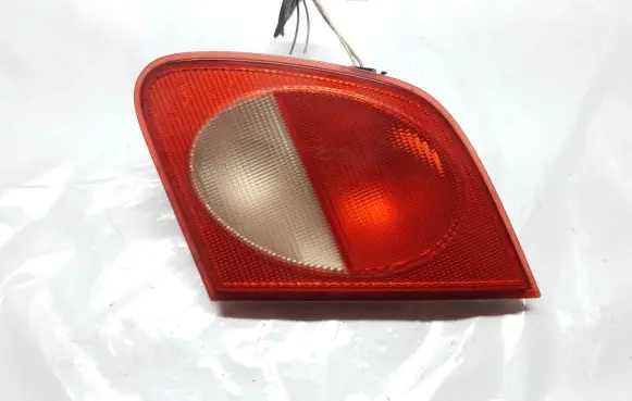 Mercedes-Benz E W210 Tailgate rear/tail lights A2108201064