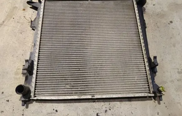 KIA Ceed Coolant radiator 253101H600 25310-1H600