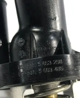 Ford Ecosport Thermostat/thermostat housing 5603485 5653258