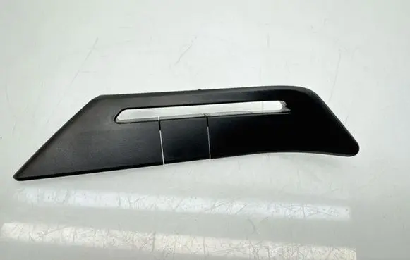BMW 3 G20 G21 Seat belt trim 12417711 7433250