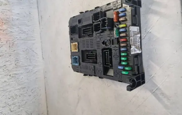 Citroen C4 Grand Picasso Comfort/convenience module 96640590800R
