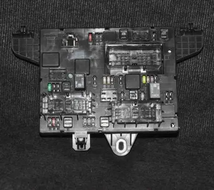 Opel Astra J Central body control module 13343950365927271