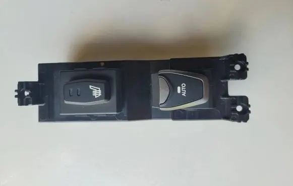 Hyundai Santa Fe Electric window control switch 39S5201210 F1U0