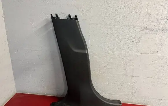 BMW X2 F39 (B) pillar trim (bottom) 7332817 51437332817