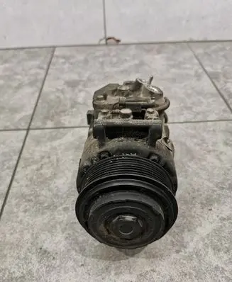 Mercedes-Benz C W204 Air conditioning (A/C) compressor (pump)