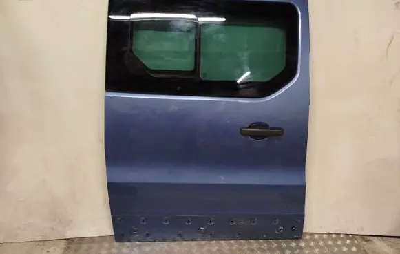 Renault Trafic III (X82) Side sliding door 828645087R 93454384 43R000491