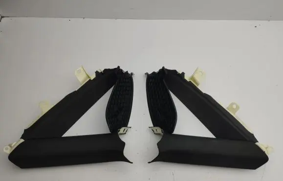 (C) pillar trim