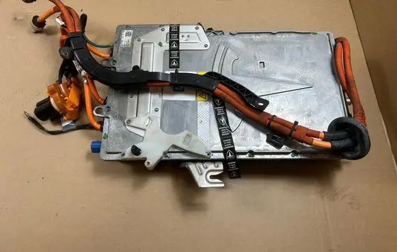 Tesla Model X Voltage converter inverter 105513901B
