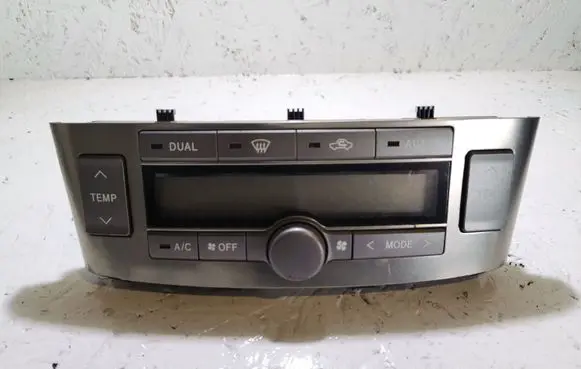 Toyota Avensis T250 Climate control unit 5590005260