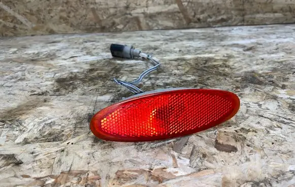 Bentley Flying Spur Rear bumper light 3W0945061A