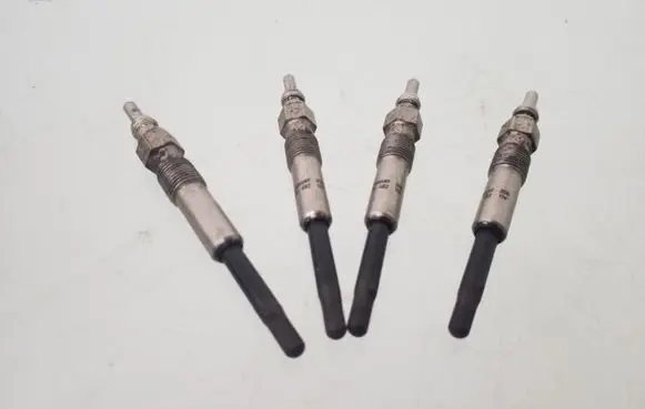 Seat Leon (1M) Glow plug 0100226482