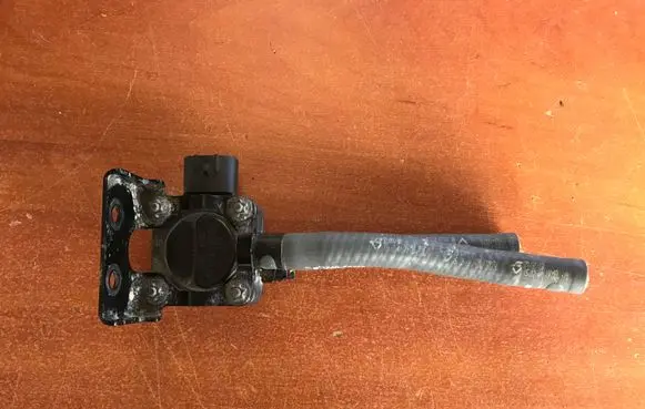 Hyundai i30 Exhaust gas pressure sensor 392102A750