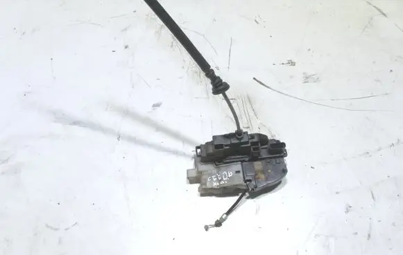 KIA Pro Cee'd I Front door lock