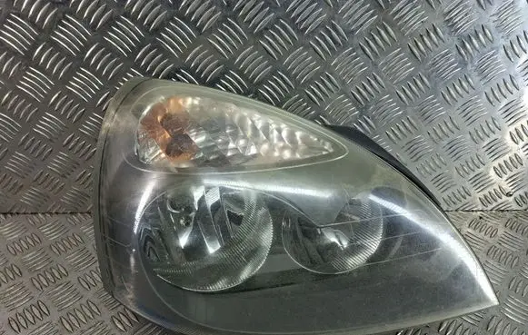 Renault Clio II Headlight/headlamp 