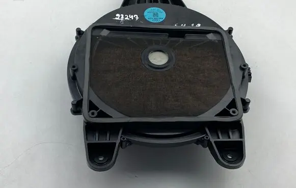 Audi A4 S4 B9 8W Subwoofer speaker 8W5035412A 90026000298 UA719018