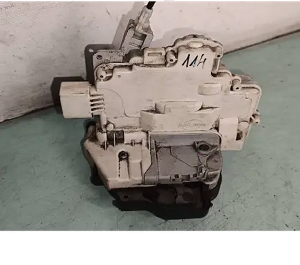Audi A4 S4 B7 8E 8H Rear door lock