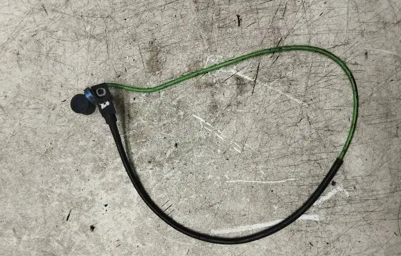 Mercedes-Benz 190 W201 Camshaft position sensor 432AAB86M06