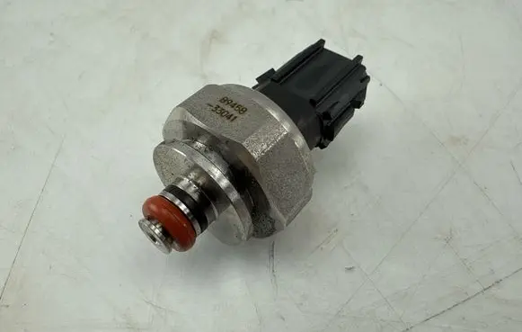 Toyota Yaris Cross Fuel pressure sensor 8945833041