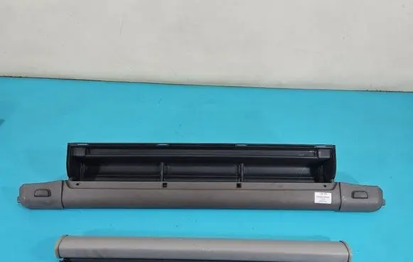 Parcel shelf load cover