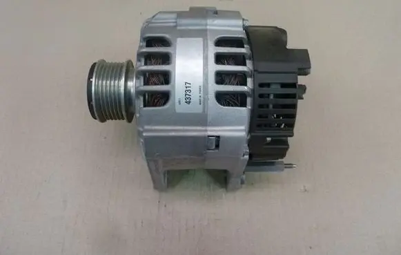 Audi 80 90 S2 B4 Generator/alternator SG12B090OR