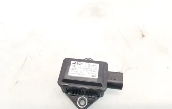 Volkswagen Phaeton ESP acceleration yaw rate sensor 8E0907637A 0265005245