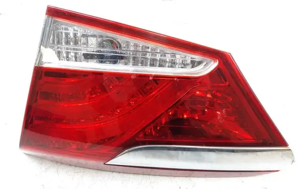 Hyundai i40 Tailgate rear/tail lights 924043Z001
