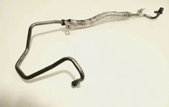 BMW 5 G30 G31 Turbo turbocharger oiling pipe/hose 8513616 851361603
