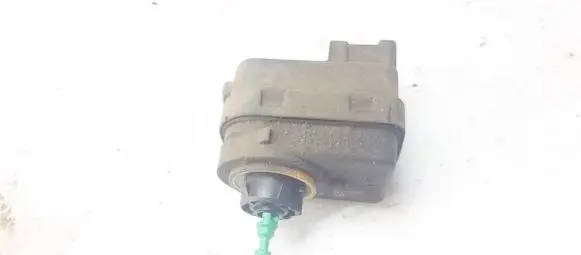 Headlight level adjustment motor