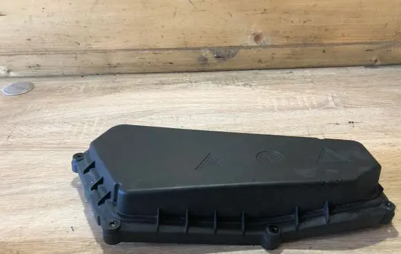 BMW 3 F30 F35 F31 Fuse box cover 8509914