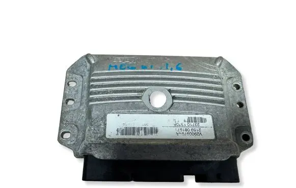 Renault Megane III Engine control unit/module ECU V29009794A 237101370R 2159081971