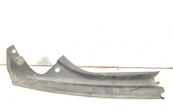 Renault Espace IV Fender end trim 8200102798